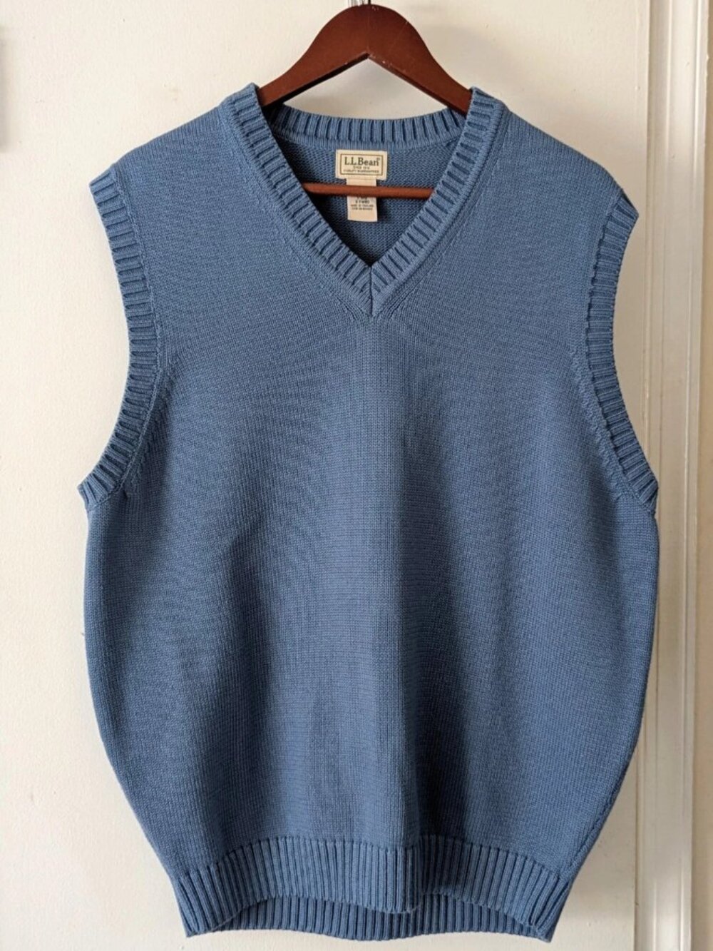 L.L. Bean Sweater Vest 100% Cotton Blue Men's V-Neck Size L NWOT